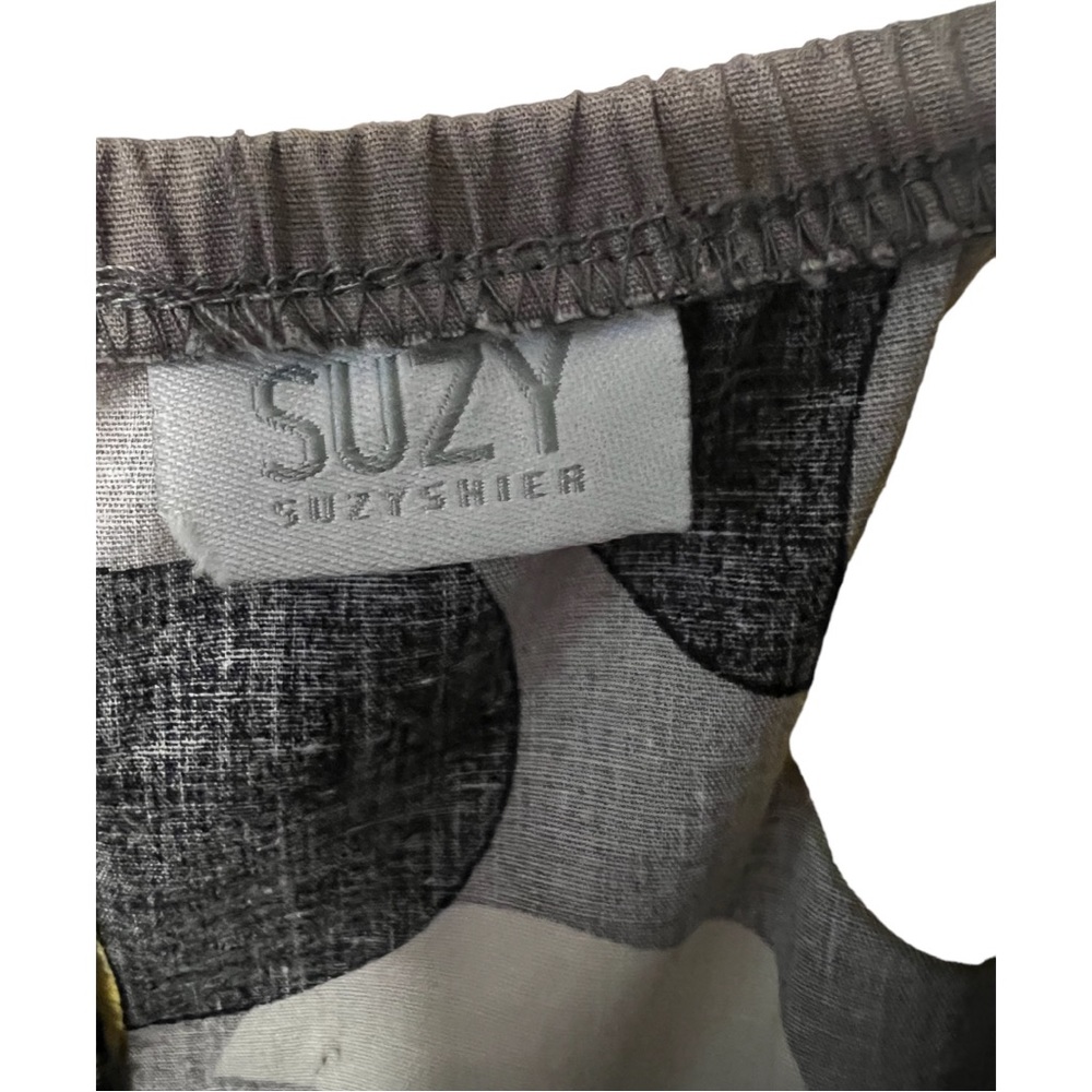 A Suzy Shier Dress in size medium - Picture 2 of 7